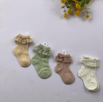 Frill ankle socks