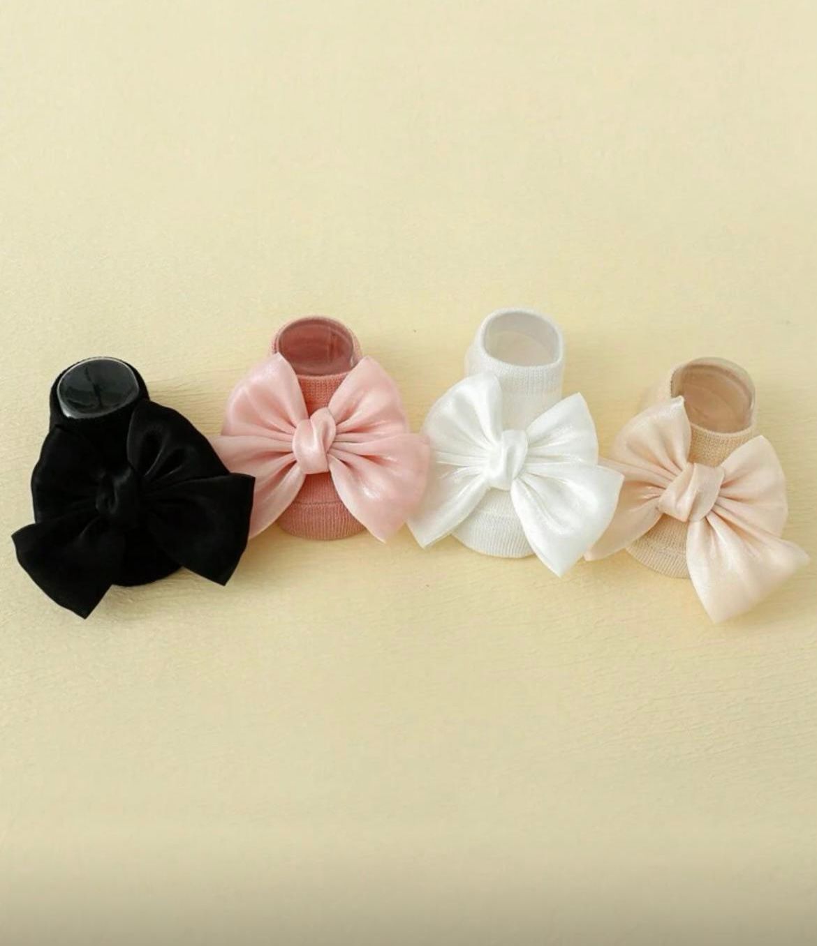 Satin bow shoe socks