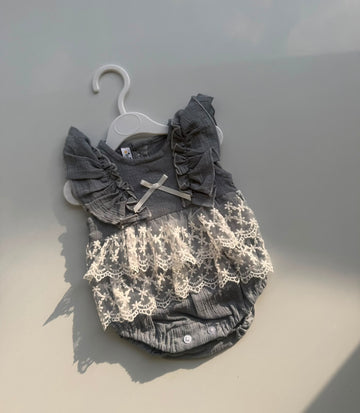 Luna Ruffles