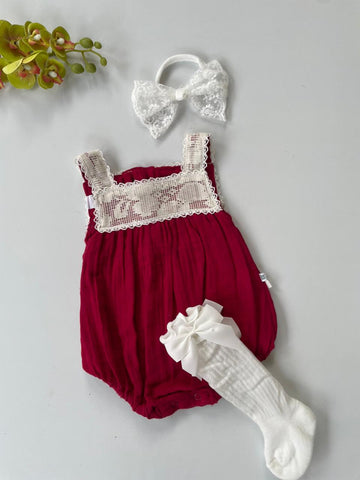 Burgundy crochet set