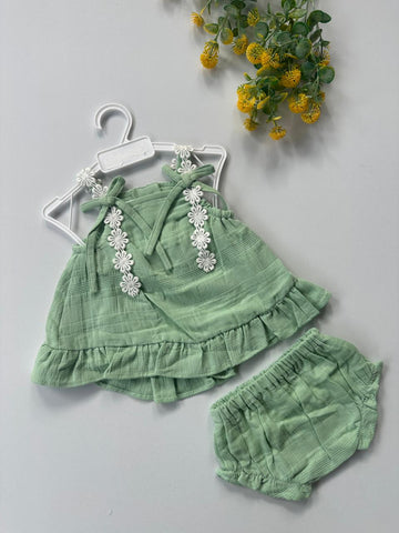 The Daisy Chain Green Set