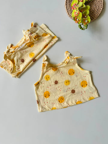 sunshine knot top