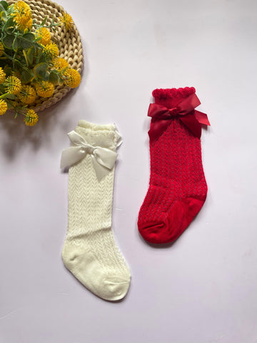 Off white and red net socks