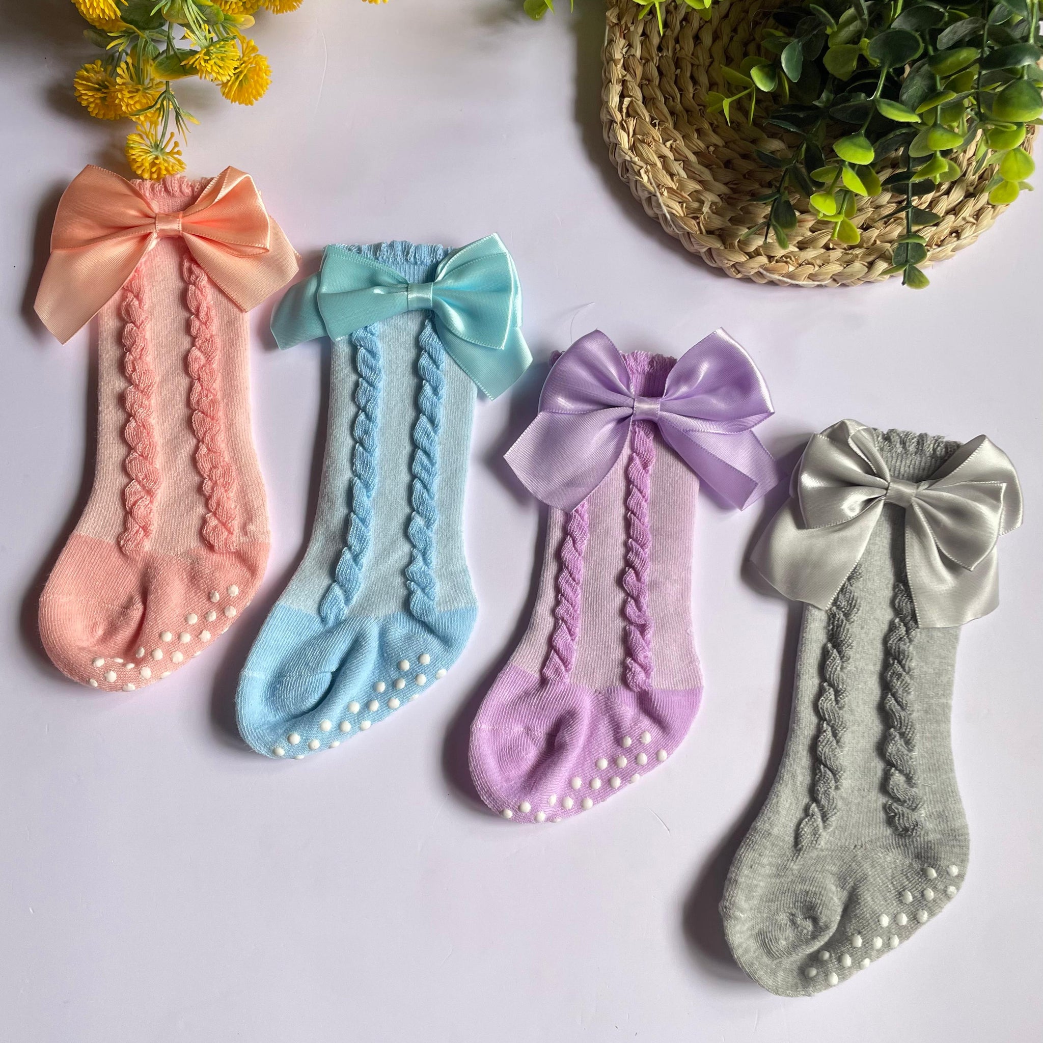 Pastel ribbon socks